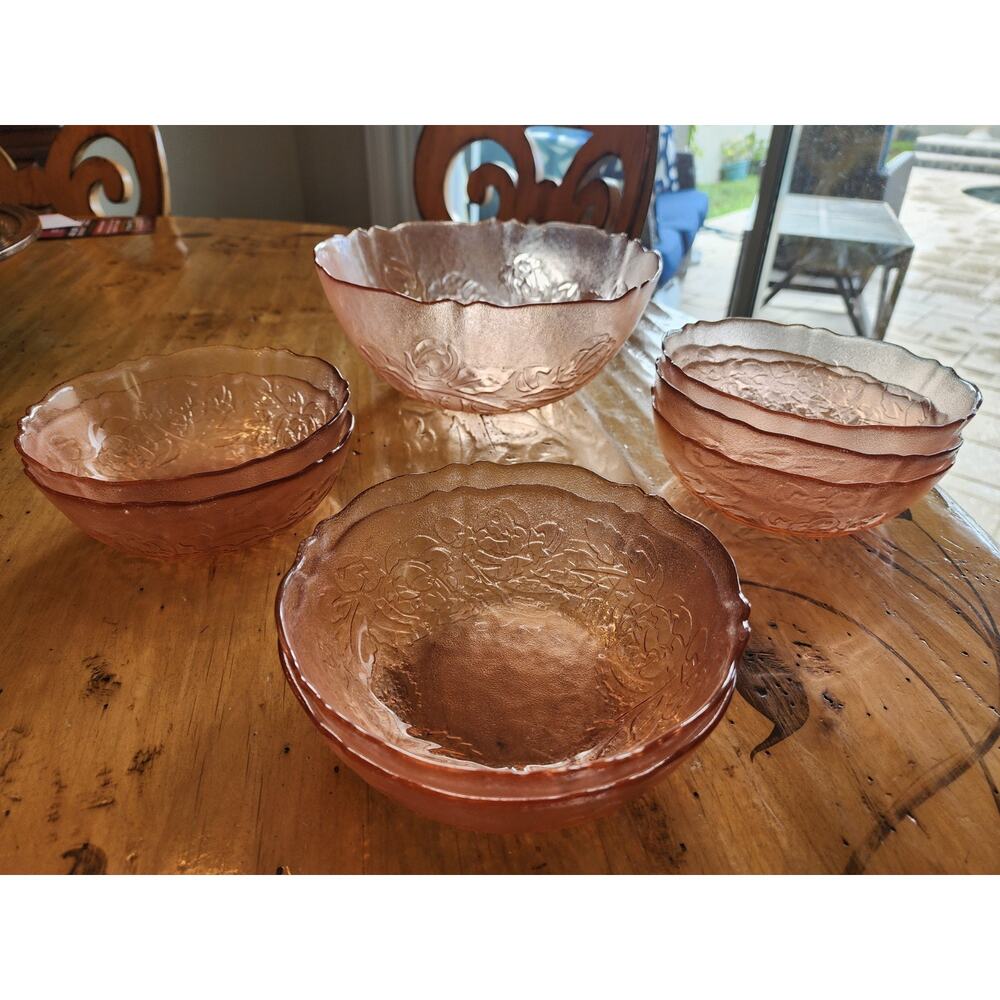 Arcoroc Rosa Pink (Rosaline) Salad Set - 9" Serving Bowl & (7) Salad Bowls 6"